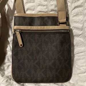 Michael Kors Crossbody